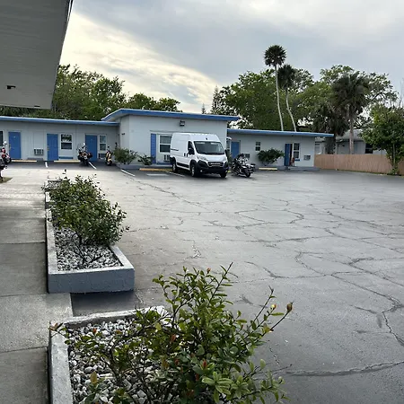 Sunshine Inn Of Daytona Beach-3
