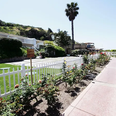 Malibu Country Inn-3