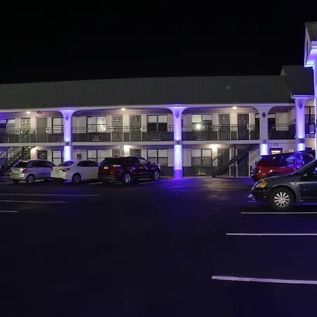 Travelodge By Wyndham Calhoun South I-75-3