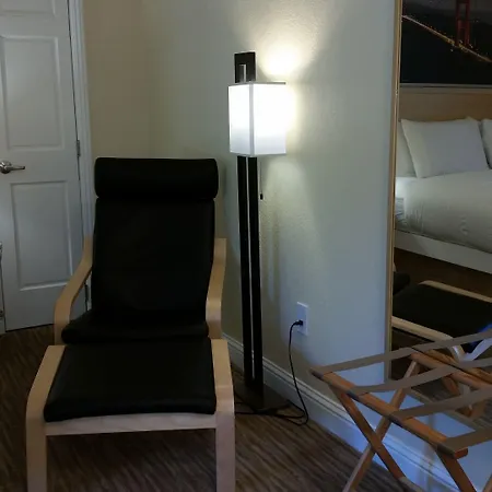 Marin Lodge-3