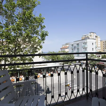 Hotel Desiree-3