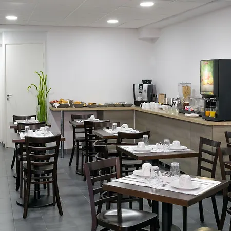 Hotel Foch Nancy Gare-2