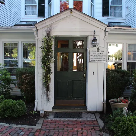 Clark Currier Inn-3