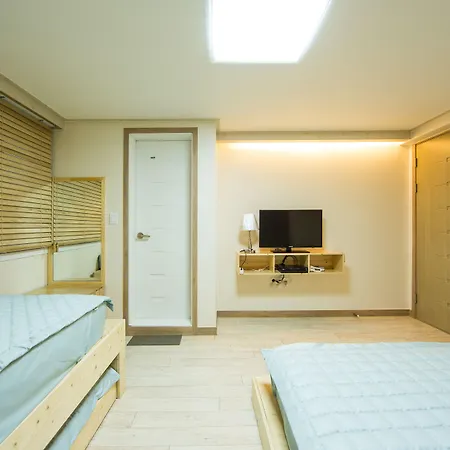 Guesthouse The Hill-2