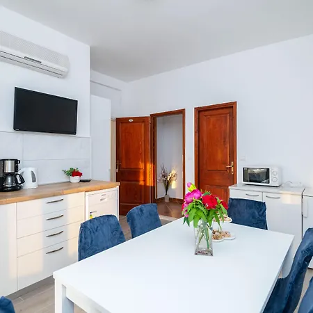 Apartments Dubelj-2