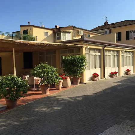 Hotel Verdesolemare-2