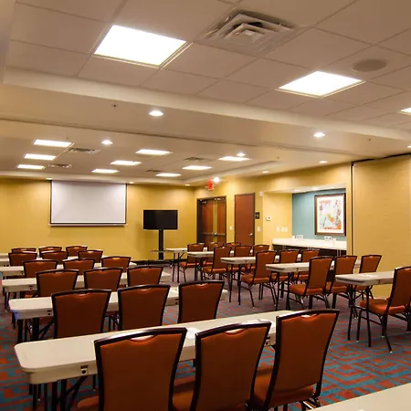 Hampton Inn & Suites Huntsville-3