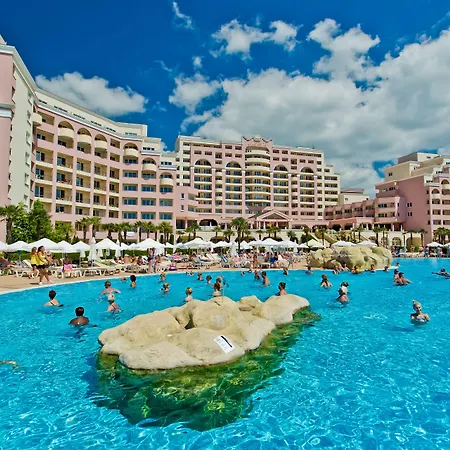 Dit Majestic Beach Resort-3