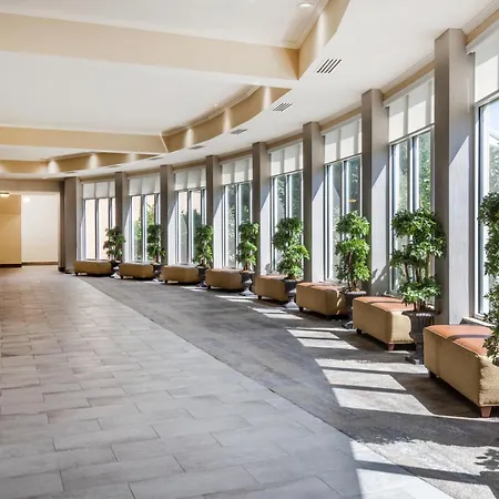Hilton Garden Inn Grand Forks-Und-2