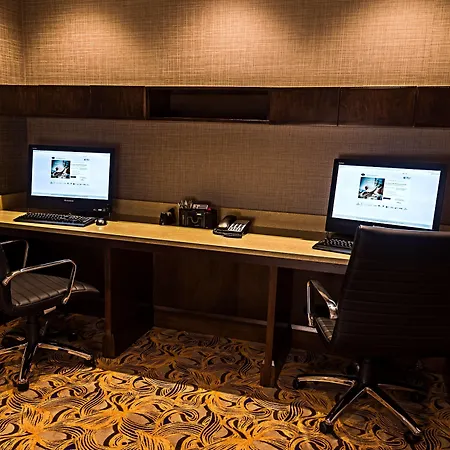 Hampton Inn By Hilton Ottawa Airport-3