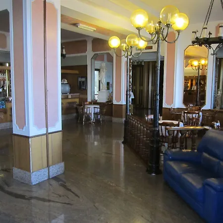 Tourist Hotel-2