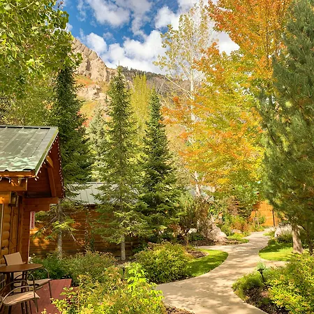 Alaskan Inn And Spa-2