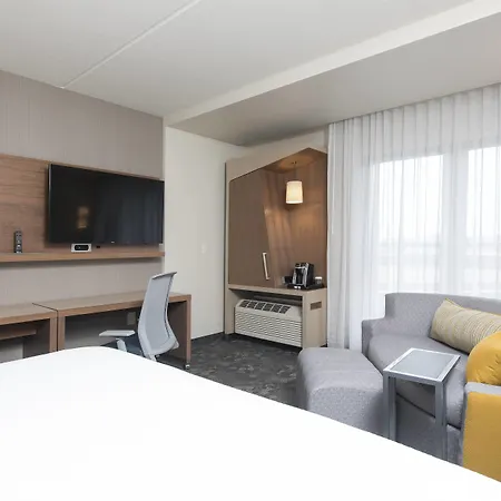 Courtyard By Marriott Holland Downtown-3
