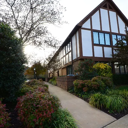 The English Inn Of Charlottesville-3