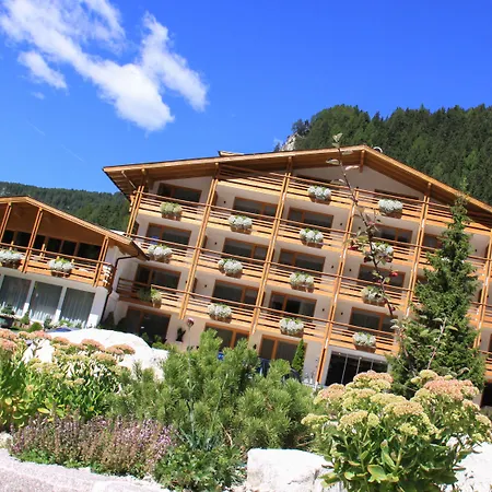 ArtHotel Anterleghes - Gardenahotels-3