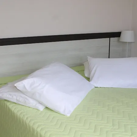 ApartPousada Residencial dos Reis-3