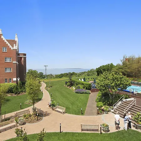 Montauk Manor-3