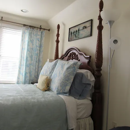 The St. Mary'S Inn, Bed And Breakfast-2