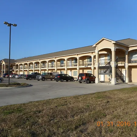 Crossroads Inn & Suites-3