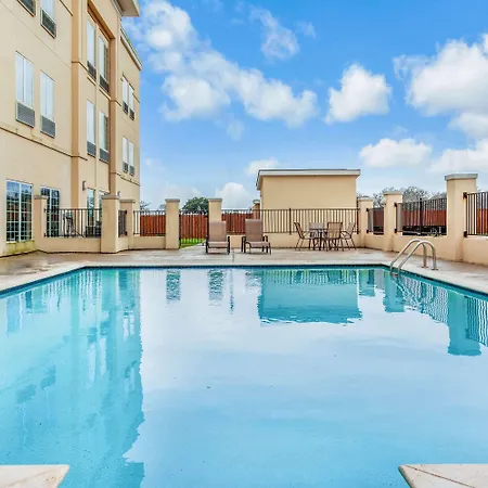 La Quinta By Wyndham Luling-3
