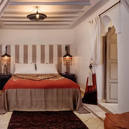 Riad Les Jardins D'Henia-3