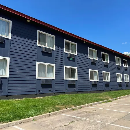 The Junction Hotel And Hostel-3