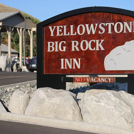 Yellowstone Big Rock Inn-3