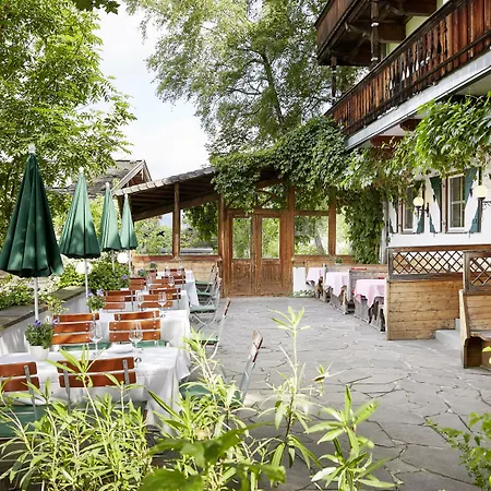 Landsitz Römerhof - Hotel Apartments-3