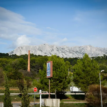 B&B HOTEL Aix-en-Provence Meyreuil Sainte-Victoire-3