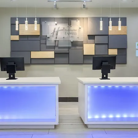 Holiday Inn Express & Suites Houston - Hobby Airport Area By Ihg-3