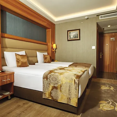 Ilkbal Deluxe Hotel &Spa Istanbul-3