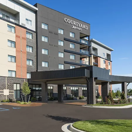 Courtyard By Marriott Mt. Pleasant At Central Michigan University-3