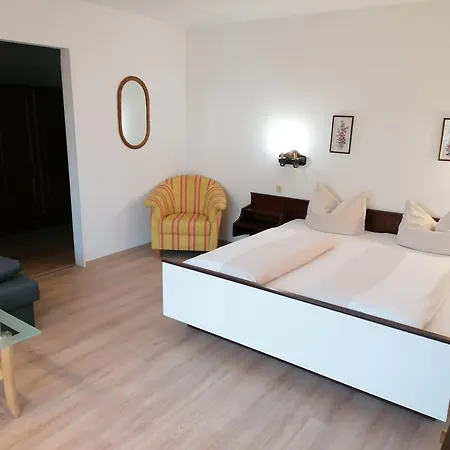 Hotel Garni Bernhard am See-3