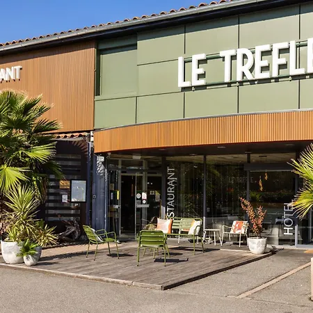 Le Trèfle-2