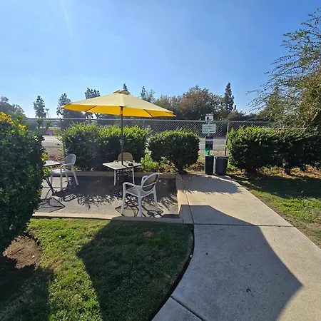 Quality Inn & Suites Tulare-3