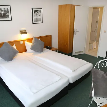 Auerstein Dépendance (ehemals Hotel Etab am Klinikum)-3