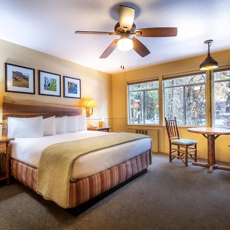 Yosemite Valley Lodge-2