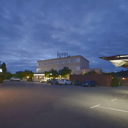 Hotel & Restaurant Figueres Parc-2