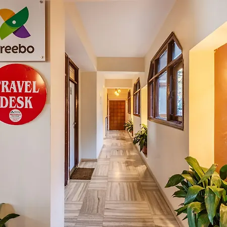 Treebo Varuna With Mountain View, Mall Road-3