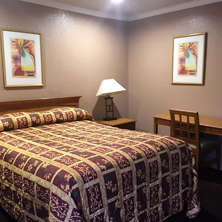 Mission Motel-2