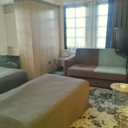 Hotel Marla-3