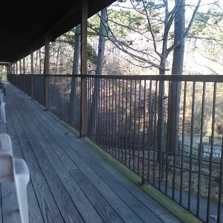 The Razorback Lodge-3