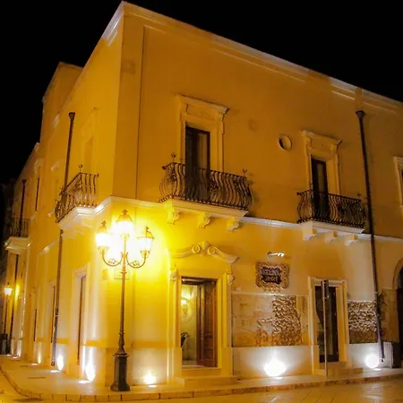 Kelina Charme Hotel By Cantine Due Palme-3