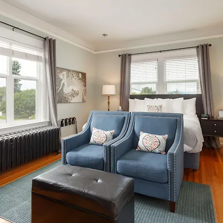 Nantucket Inn - Anacortes-3