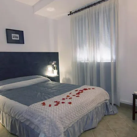 Hotel Mayno-3