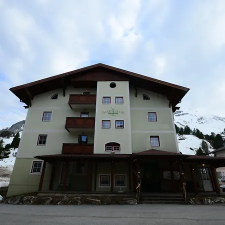 Hotel Tauernglöckl-3