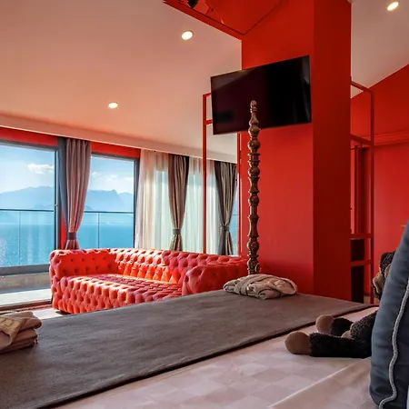 Lucky Monkey Hotel-2