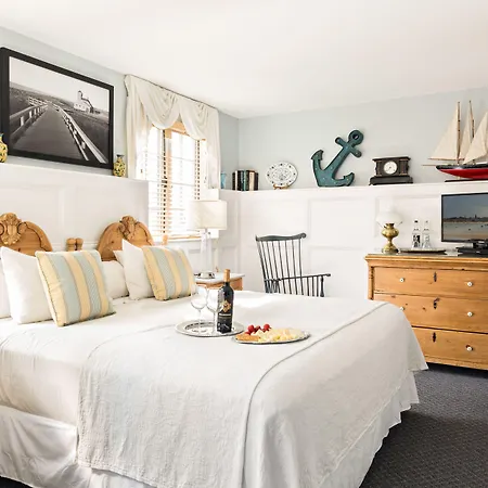 Brass Key Guesthouse Adults Only-2