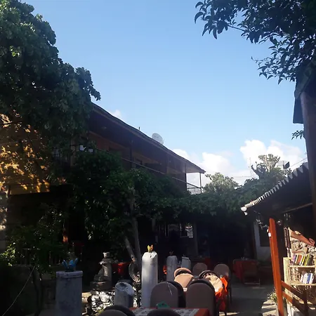 Antonios Motel-2
