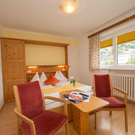 Hotel Pension Hubertus-3